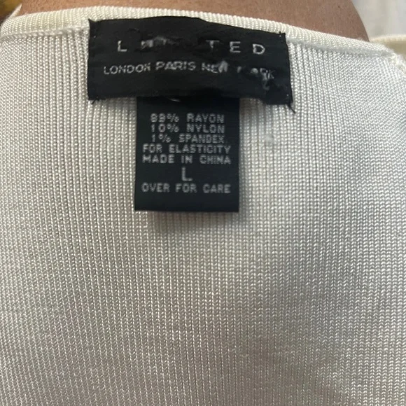 Women's Limited Cream Short Sleeve Blouse Size Large - Picture 4 of 4